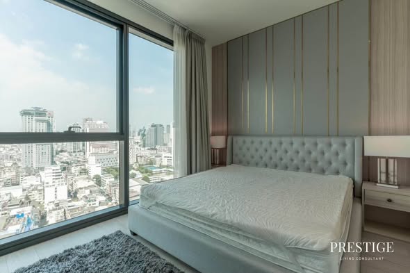 bedroom of The Lofts Silom by Raimon Land