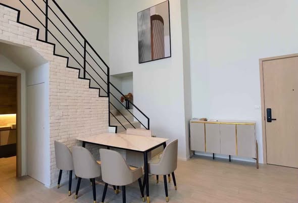 room interior of The Lofts Silom by Raimon Land