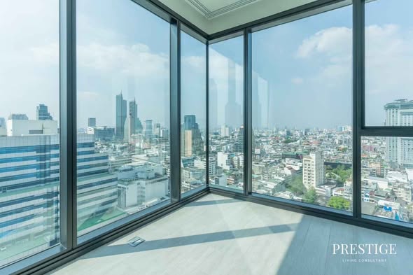 room interior of The Lofts Silom by Raimon Land