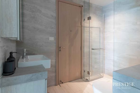 room interior and bathroom of The Lofts Silom by Raimon Land