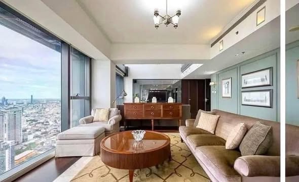 living room of The Met Condominium