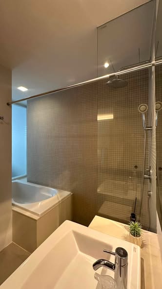 bathroom of The Nest Ploenchit