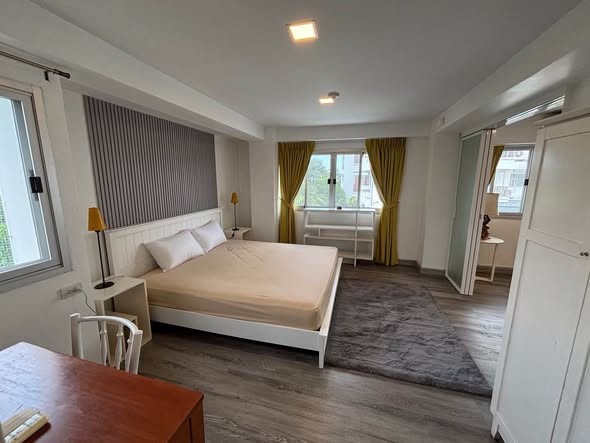 bedroom of The One Plus D Hua-mark 12