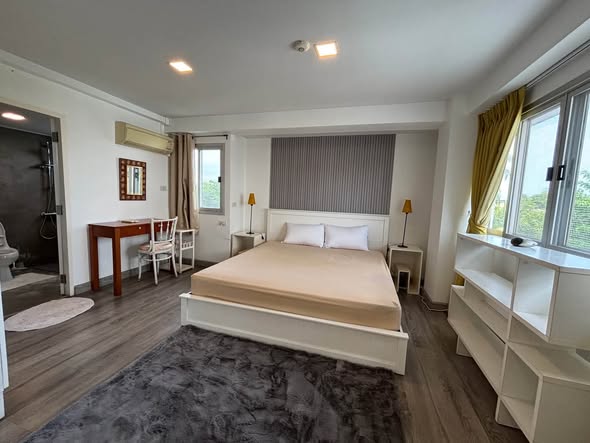 bedroom of The One Plus D Hua-mark 12