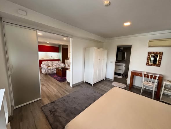 bedroom of The One Plus D Hua-mark 12