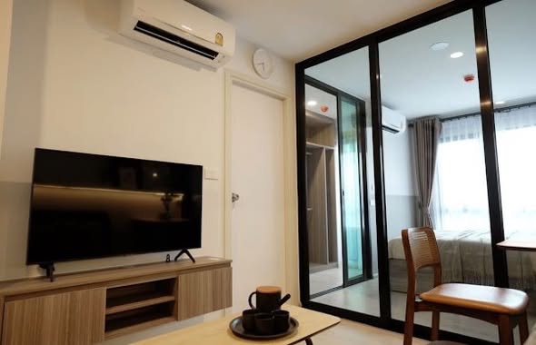bedroom and room interior of The Origin Sukhumvit 105