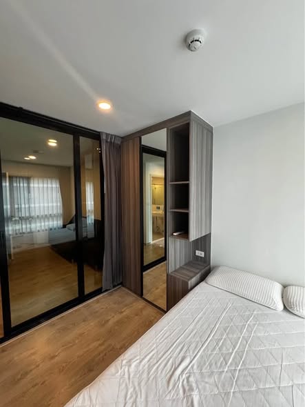 bedroom and room interior of The Origin Sukhumvit 105