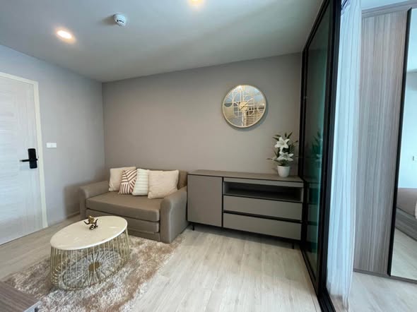 living room and room interior of The Origin Sukhumvit 105