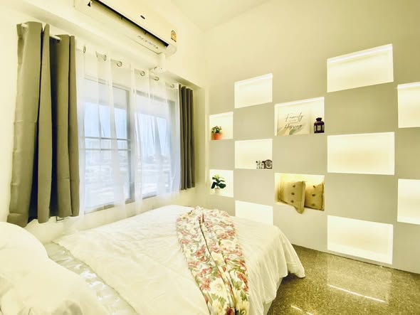 bedroom of The Parkland Bangna