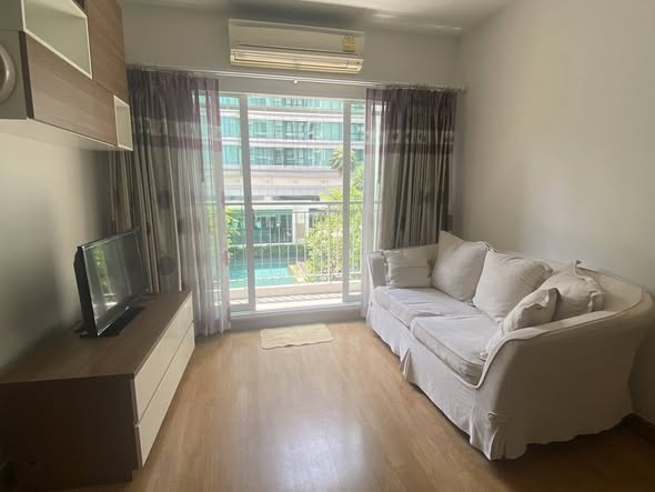 bedroom of The Parkland Grand Asok-Phetchaburi