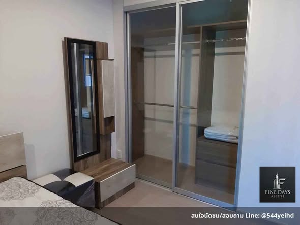 bedroom and room interior of The Parkland Phetkasem 56