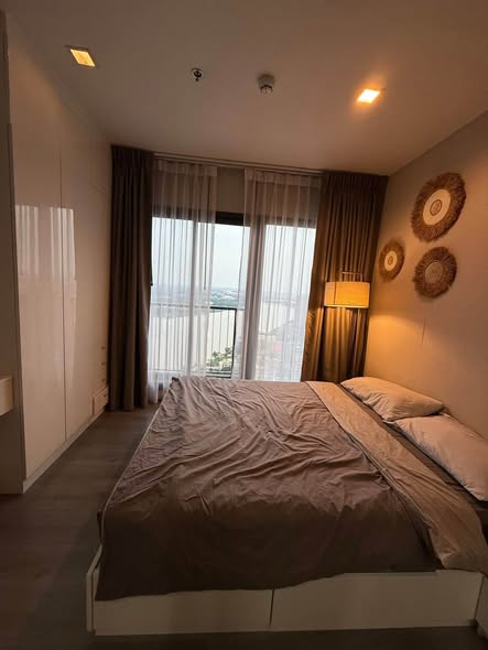 bedroom of The Politan Aqua