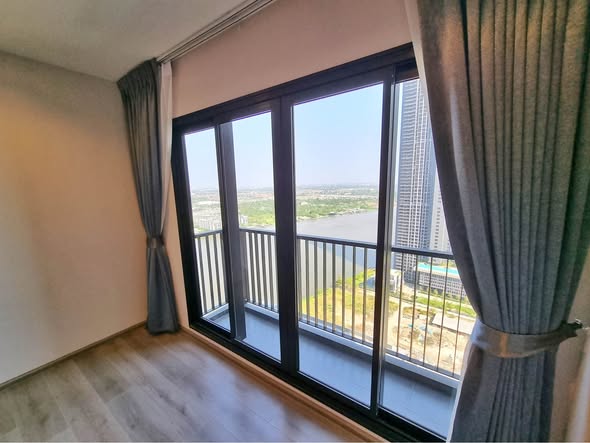 bedroom of The Politan Rive