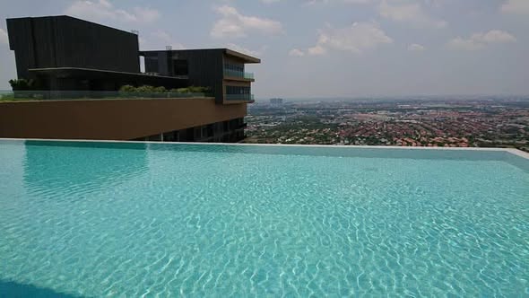 pool of The Politan Rive