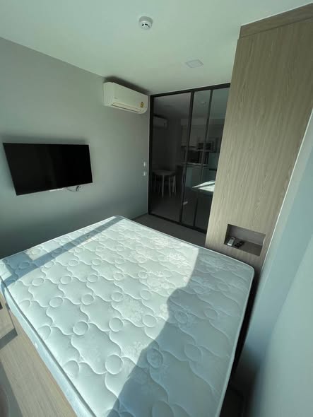 bedroom of The Privacy S101