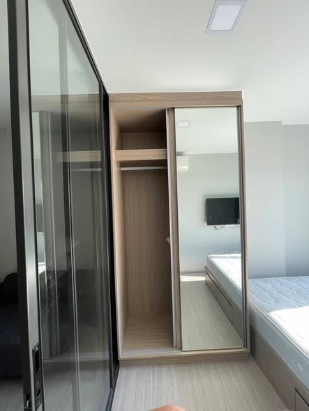 bedroom and room interior of The Privacy S101