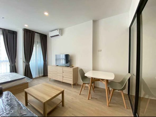 bedroom of The Rich Rama 9 – Srinagarindra