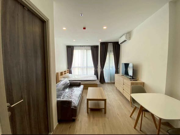 bedroom and room interior of The Rich Rama 9 – Srinagarindra