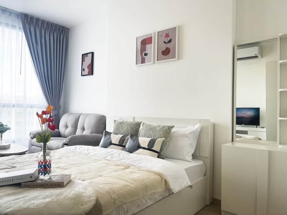 living room and bedroom of The Rich Rama 9 – Srinagarindra