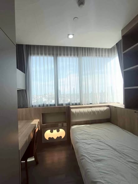 bedroom of The Room Sathon @ St. Louis