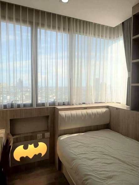 bedroom of The Room Sathon @ St. Louis