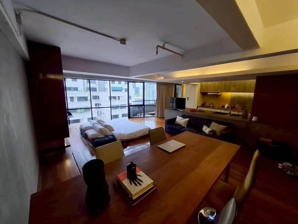 bedroom of The Royal Place 1