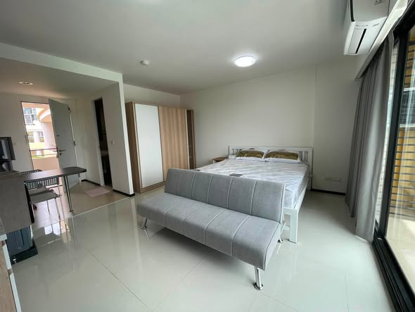 bedroom of The Sense Sukhumvit
