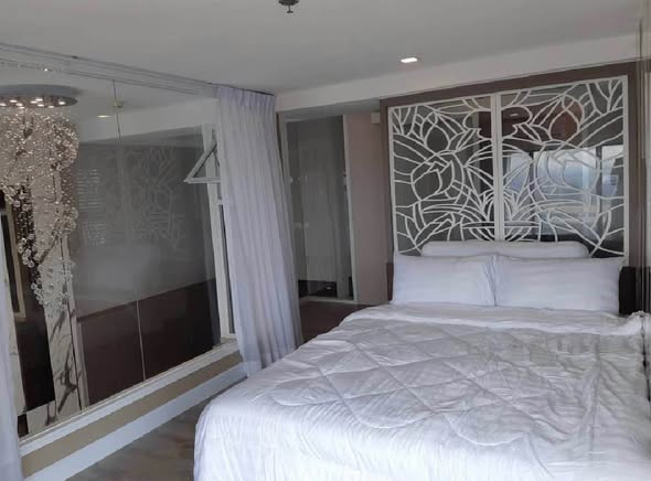 bedroom of The Sky Sukhumvit
