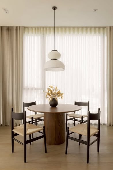 room interior of The Strand Thonglor