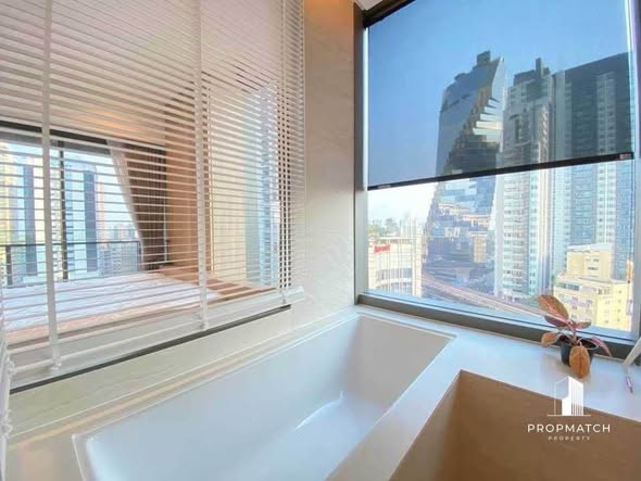 room interior and bathroom of The Strand Thonglor