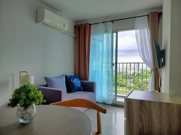 bedroom of The Trust Condo @BTS Erawan