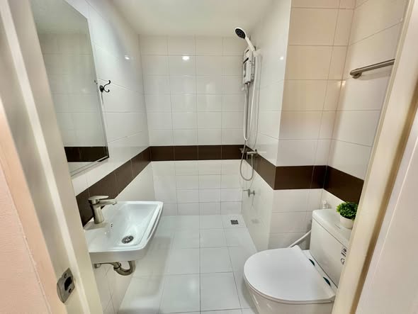 bathroom of The Urbano Condo