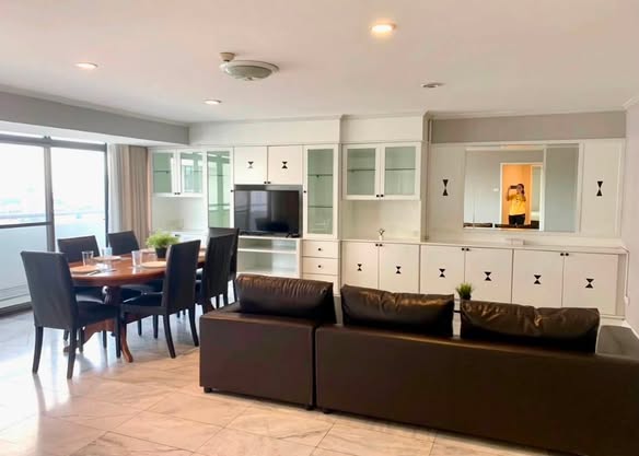 living room and room interior and kitchen of The Waterford Park