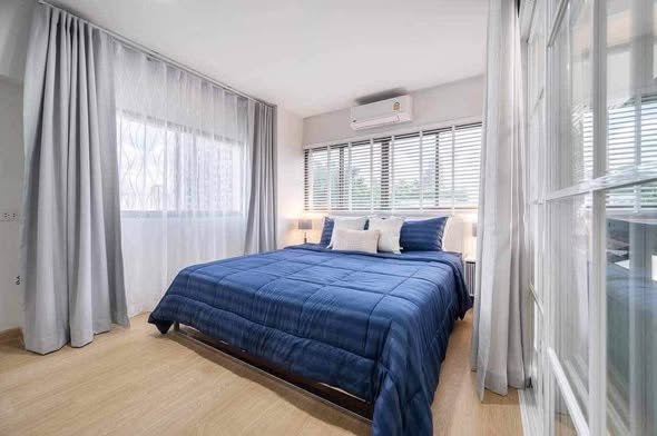 bedroom and room interior of Thong Lo Tower