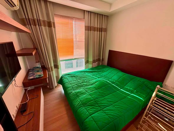 bedroom of Thru Thong Lor