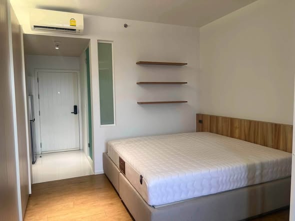 bedroom of Triple Y Residence