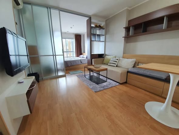 bedroom and living room of U-Delight Jatujak Station condo.