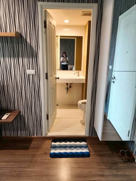 room interior and bathroom of U DELIGHT Rattanathibet