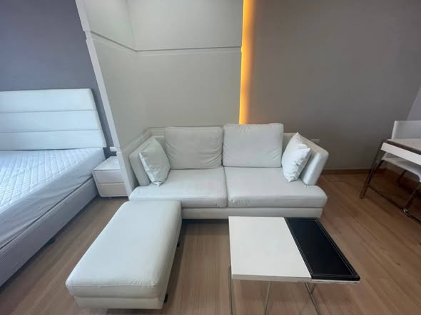 bedroom and living room of Urbano Absolute Sathon-Taksin