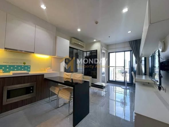 kitchen of Urbano Absolute Sathon-Taksin