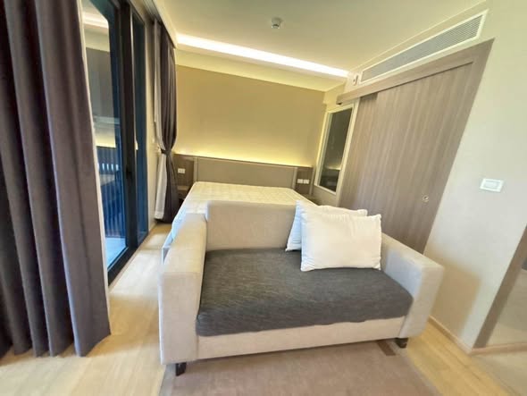 bedroom and room interior of URBITIA Thonglor