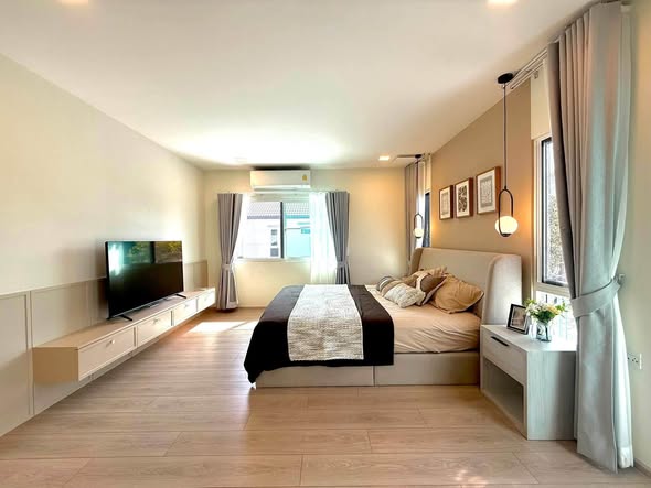 bedroom and living room of Villaggio 3 Srinakarin-Bangna