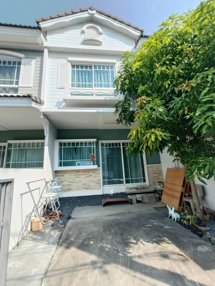 Villaggio Srinakarin