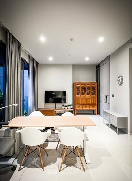 living room and room interior of VITTORIO Sukhumvit 39 วิตโตริโอ สุขุมวิท 39