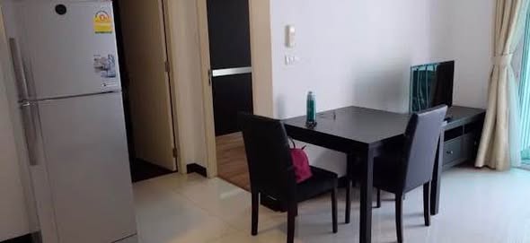 Voque Sukhumvit 16 Residential Condominium