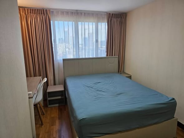 bedroom of Waterford Diamond Tower