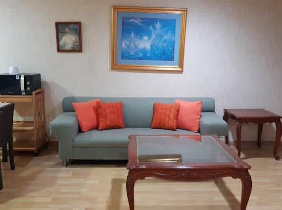 living room and bedroom of Waterford Diamond Tower