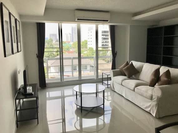 bedroom of Waterford Sukhumvit 50