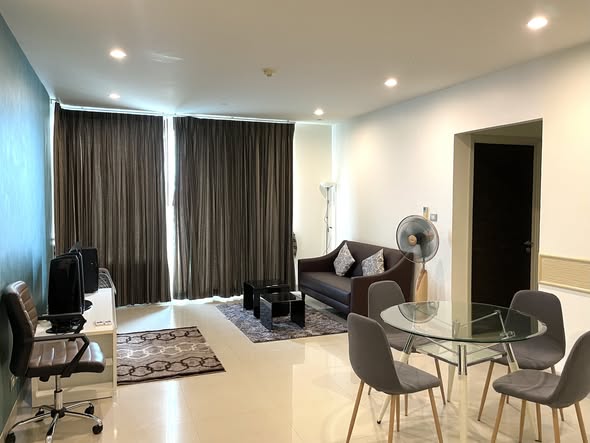 living room and room interior of Watermark Chao Phraya