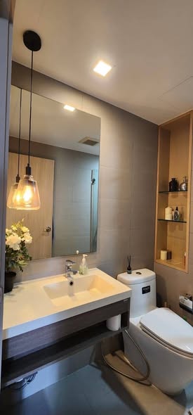 bathroom of Whizdom Connect Sukhumvit